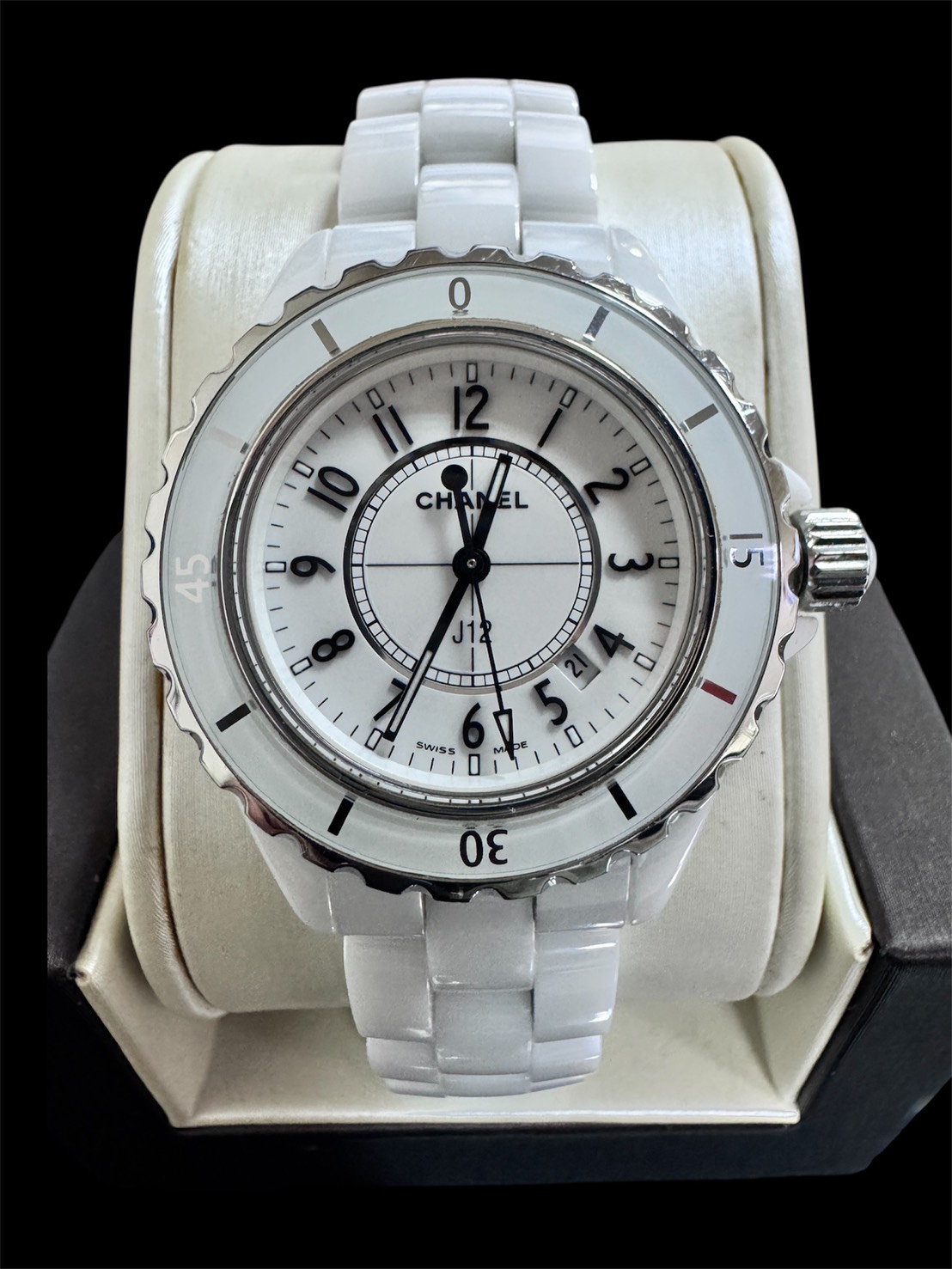 CHANEL 香奈兒 J12 白陶瓷腕錶